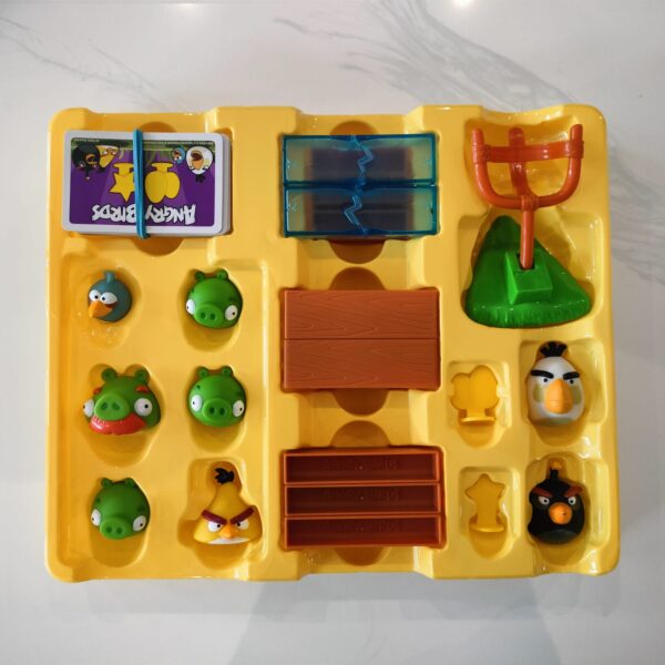 Complete contents of Angry Birds Mega Smash game